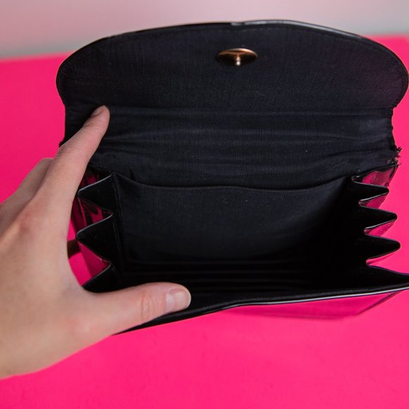 Mini 1950’s Patent Leather Handbag w/ Gold Chain - Picture 10 of 11